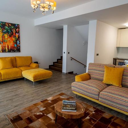 Luxapartment 포이아나브라소프 외부 사진