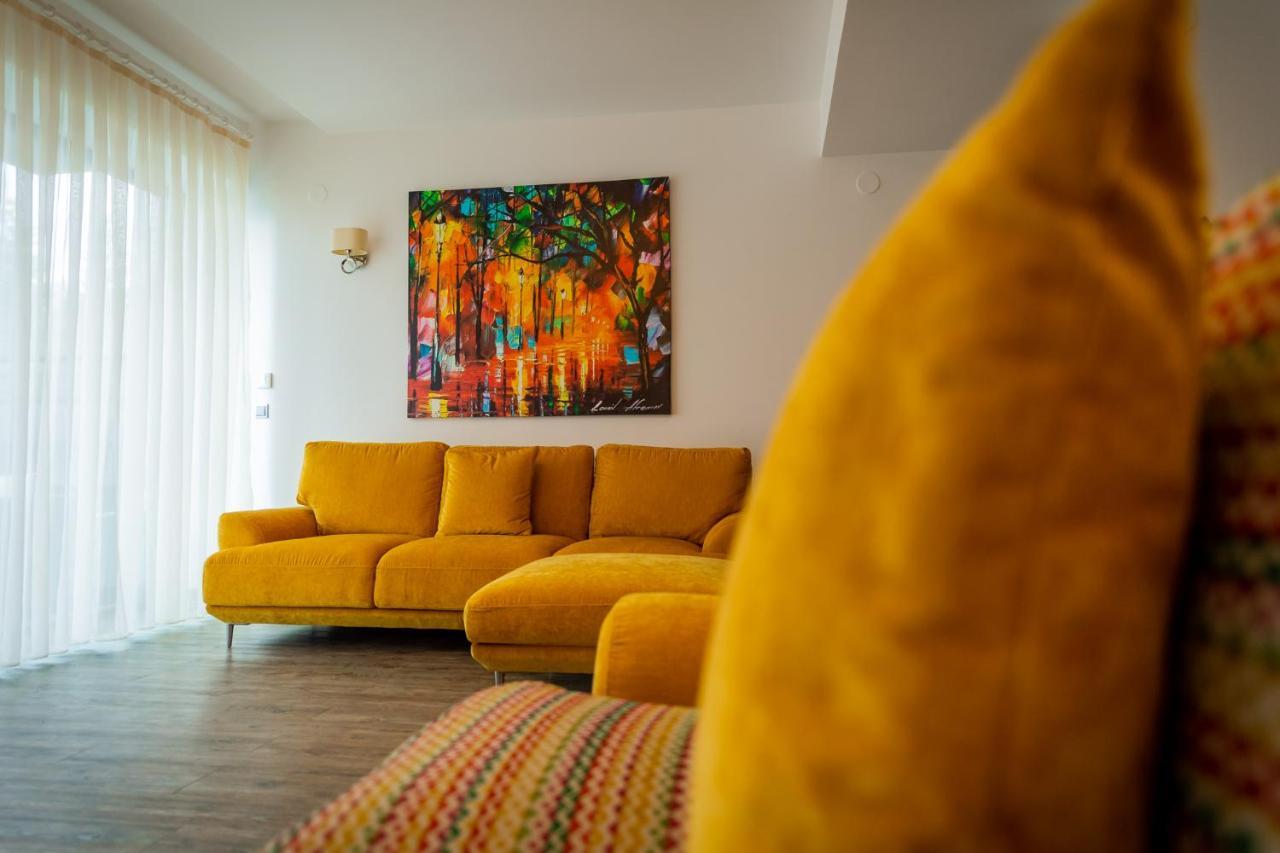 Luxapartment 포이아나브라소프 외부 사진